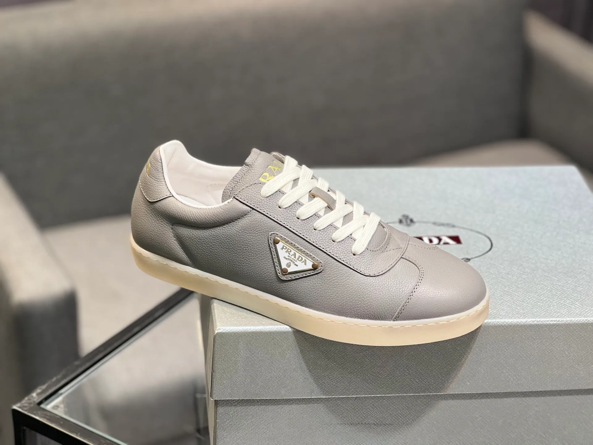 Men's shoes 💰540 [PRADA] Men's shoes are popular in the counter, official website synchronization, 1 high-quality shipment ✔️ Original frosted cowhide + cowhide lining, 1🆚1 replica, original sole, 38-45 (45 customized, non-refundable)